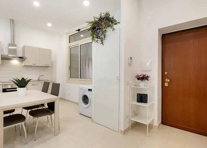 Iflat Lovely And Bright 2 Bed Flat Near Termini